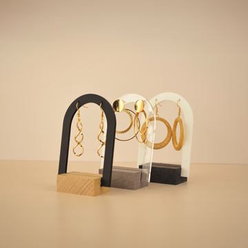 Hollow Arched Acrylic Earring Stand